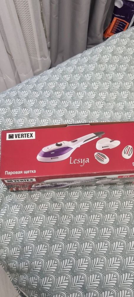 Відпарювач для одягу, парова щітка, праска, утюг