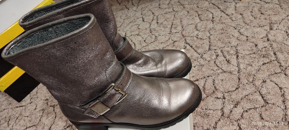 Ботинки осенние в норм состоянии