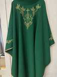 Ornat zielony haftowany, szaty liturgiczne