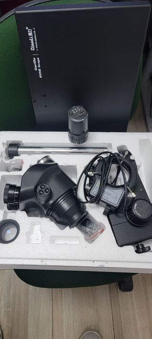 Microscópio Trinocular Eakins c/ Câmara 4K USB-C