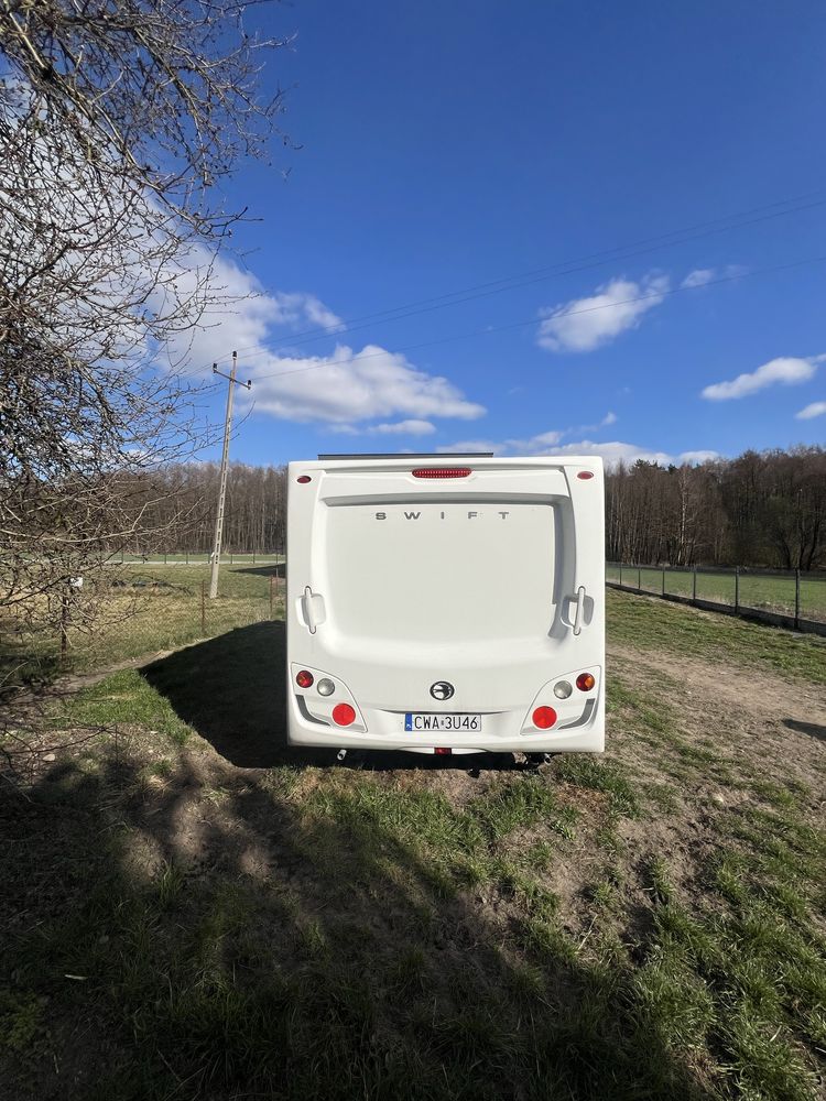 Przyczepa Swift Corniche DMC1400 z nowym  przedsionkiem + MOVER