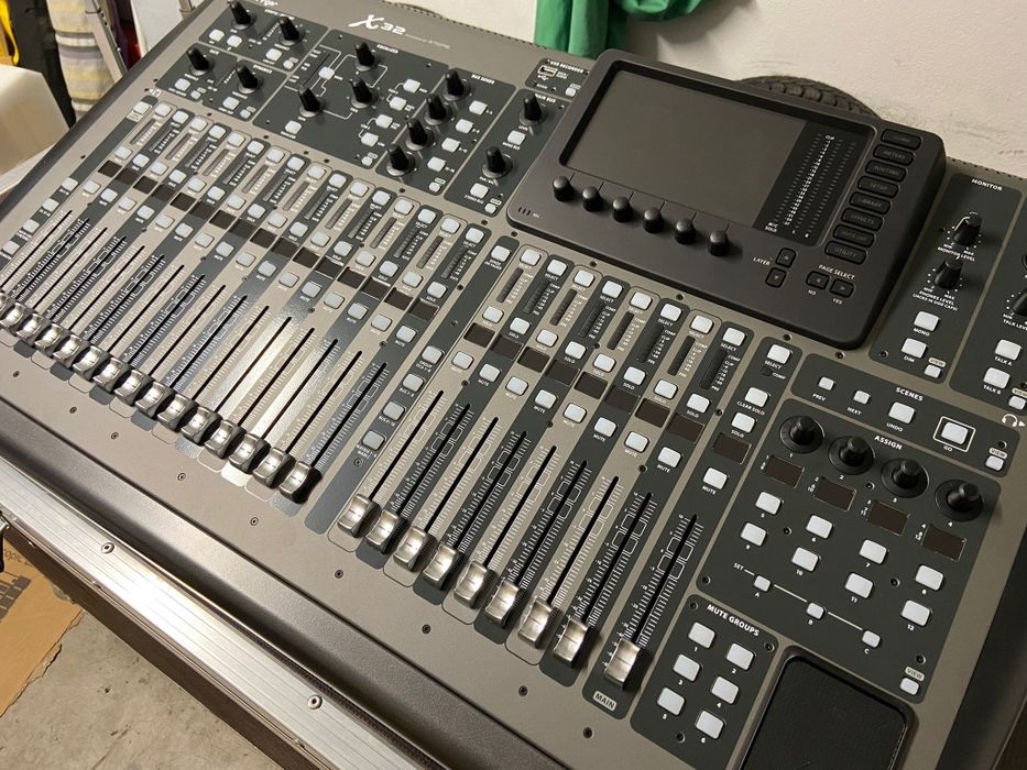 Behringer x32 (Imaculada)