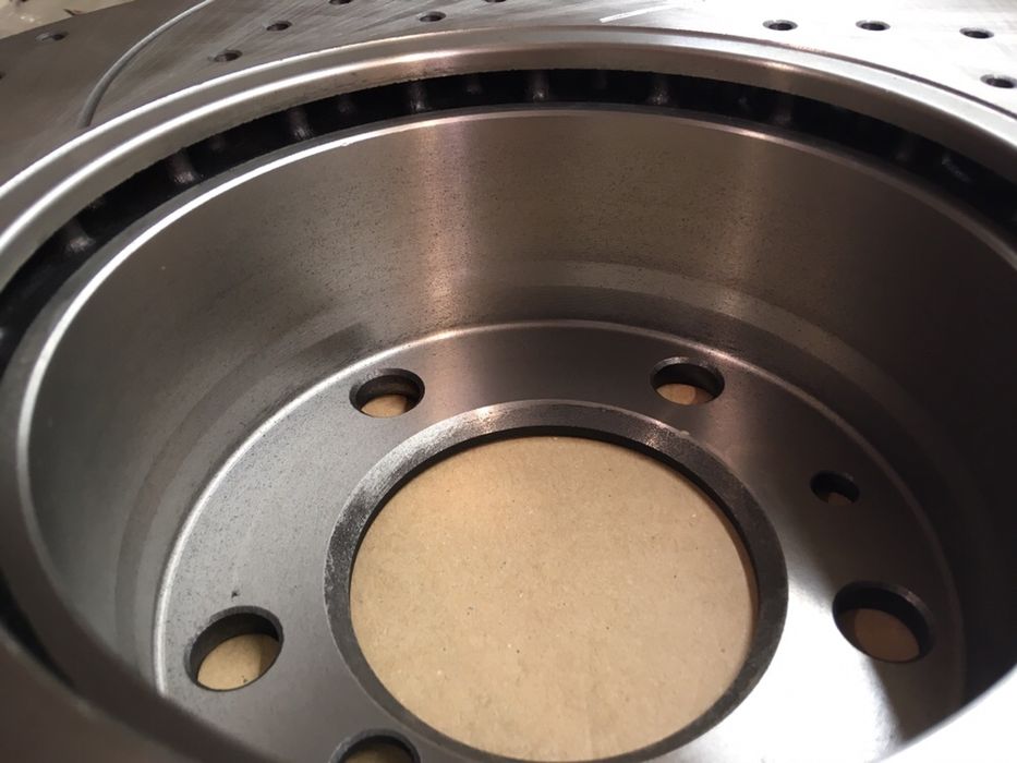 Тормозные диски MIKODA (насечки+перфорация) для BMW и других иномарок