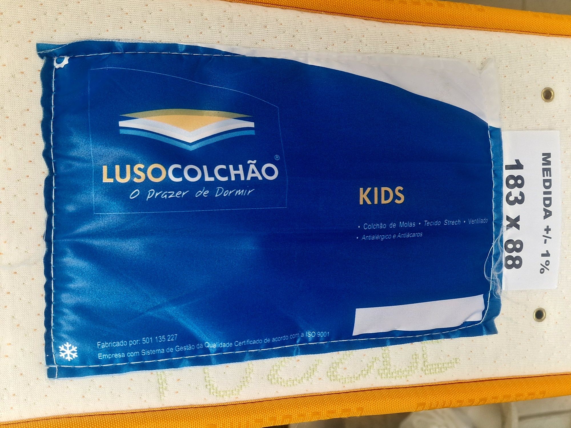 O seu filho ao acordar queixa-se com dores nas costas?