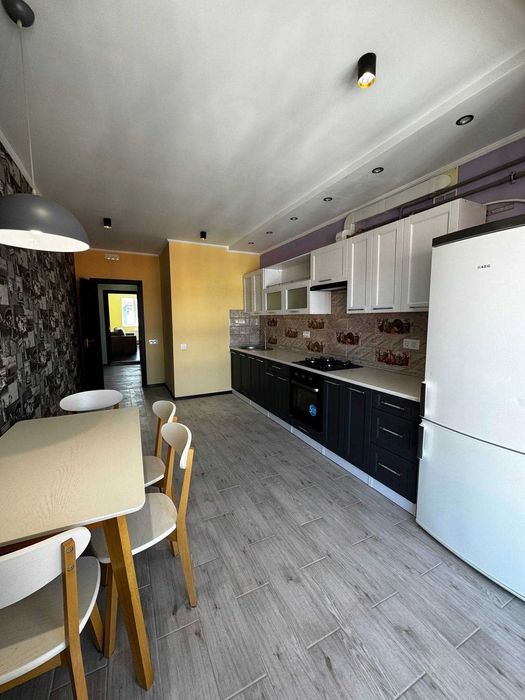 2 кім квартира з ремонтом,вул Національної гвардії