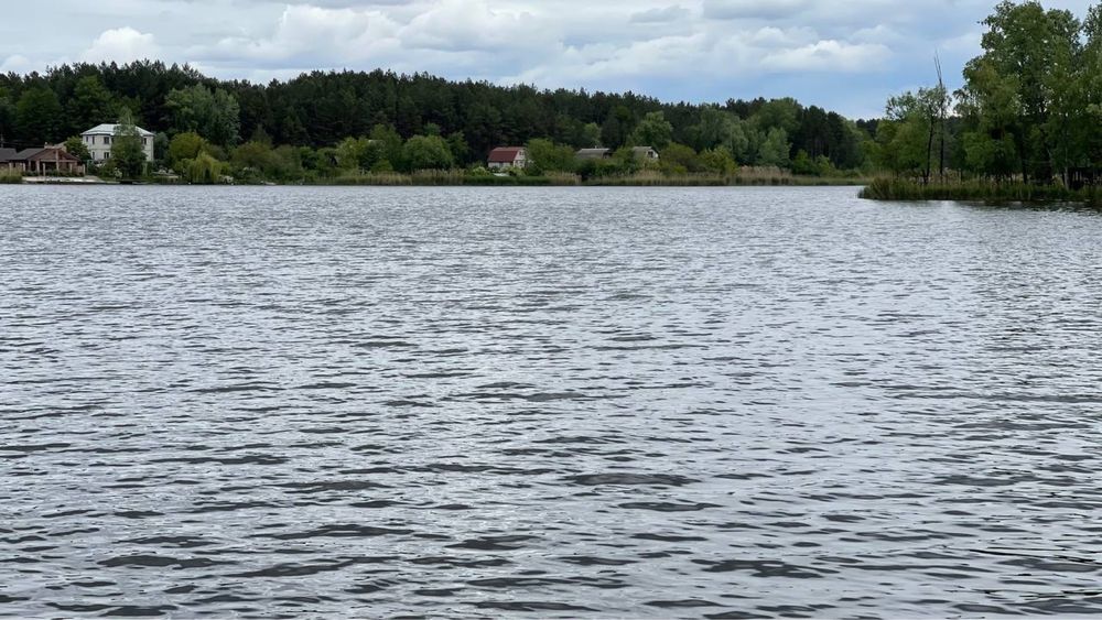 Продаж ділянки з сосновим лісом та виходом до річки Стугна та Дніпро