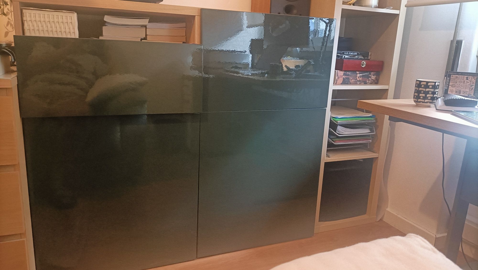 Vendo SOFÁ de 3 lugares ótimo estado e bonito móvel com 120cm 120cm