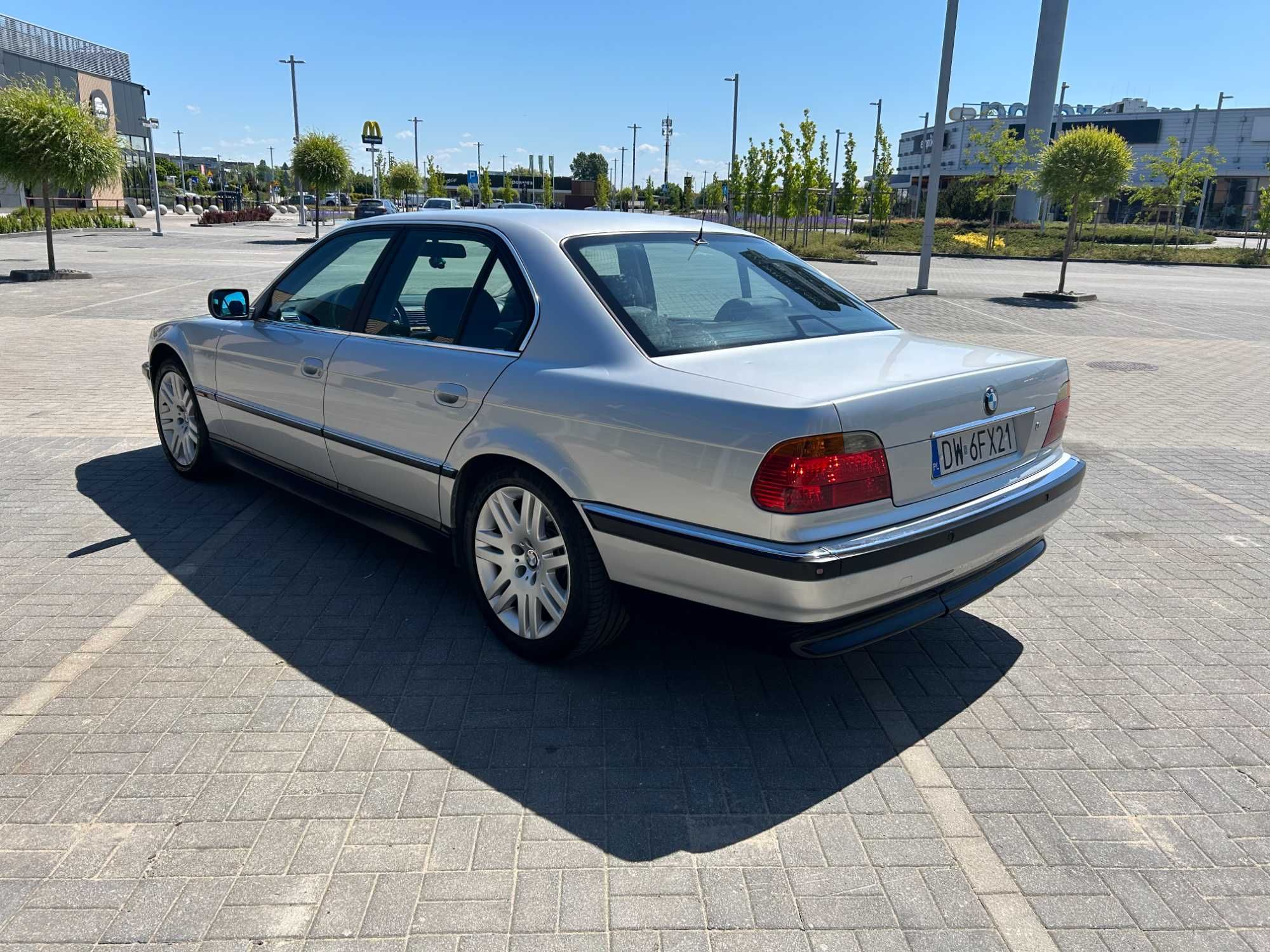 BMW 7 728 iA zadbana, bez wkładu, automat 1999 rok