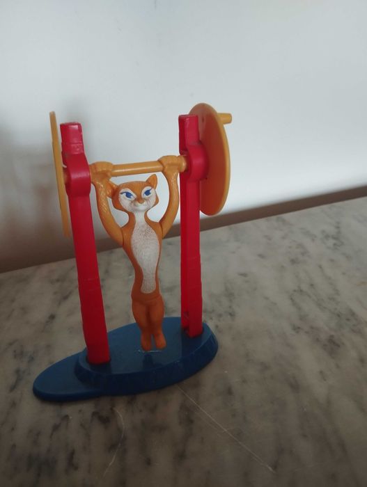 Figura Gia Trapezista do Mcdonald de 2012.