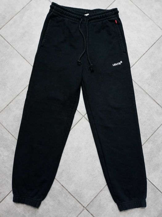 Grubsze bawełniane spodnie dresowe Levis