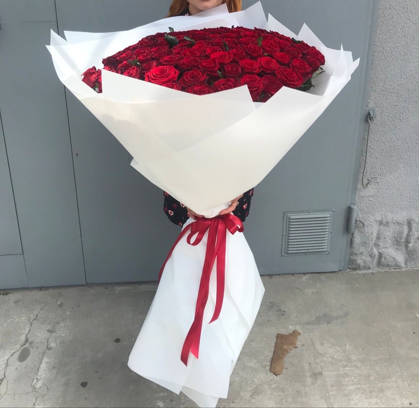 Букет роз, метровая роза, букет 101 роза, букет 51 роза, доставка Киев