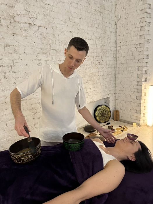 Массаж возле м. Дарница