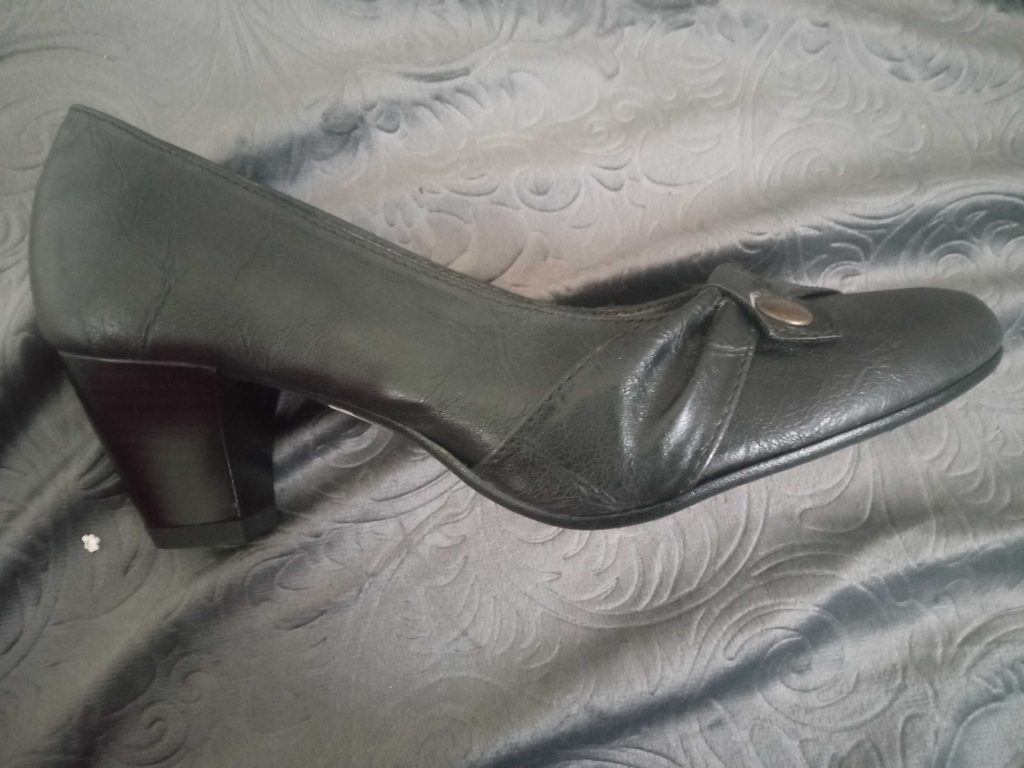 Buty damskie czółenka rozm 36