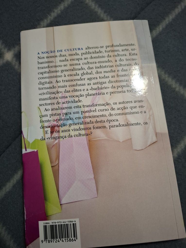 Livro A cultura-mundo