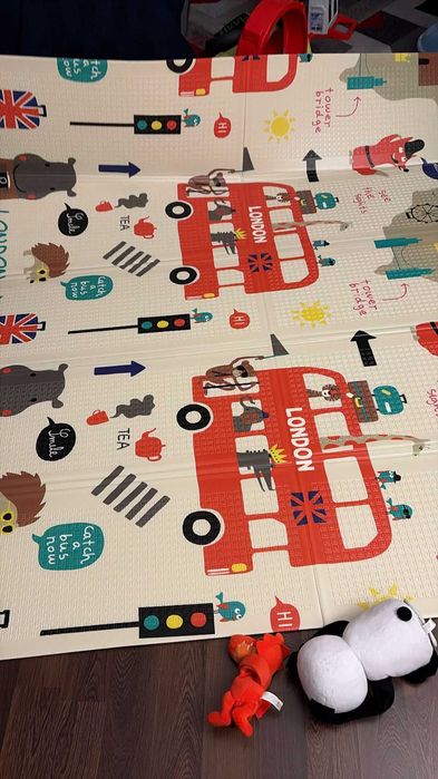 tapete criança brincar