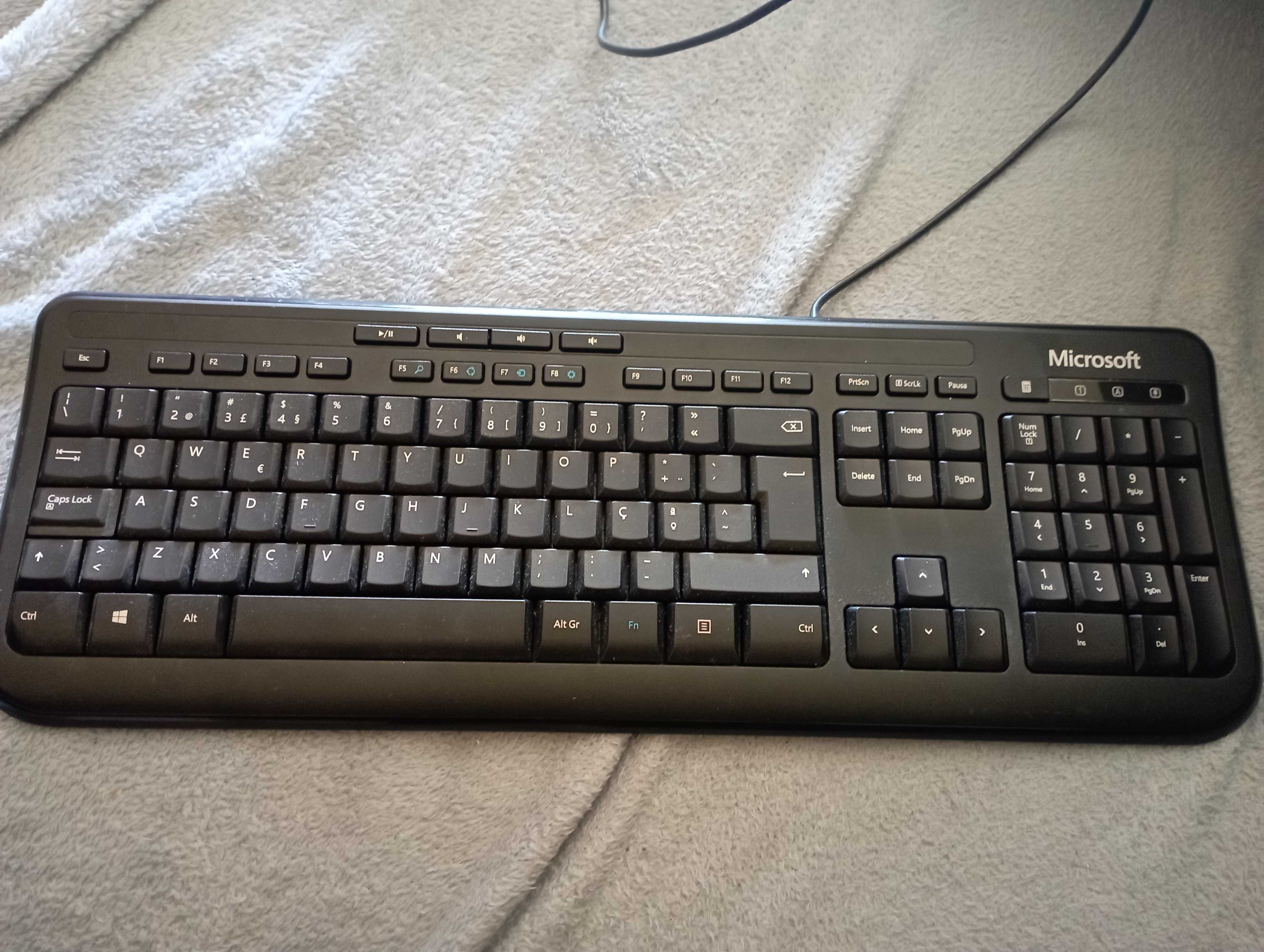 Microsoft Wired Keyboard 600