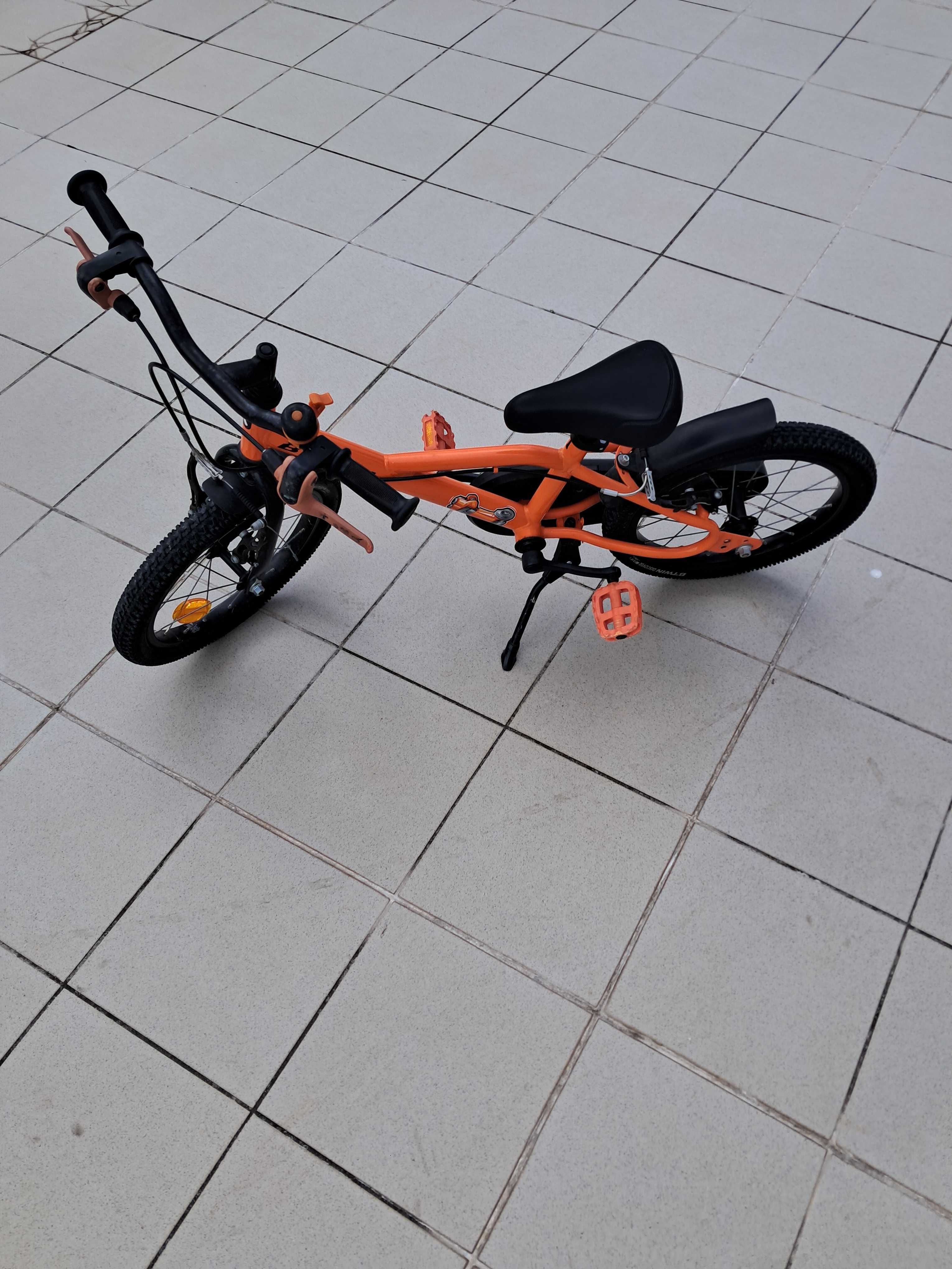 Bicicleta criança 4 a 6 anos