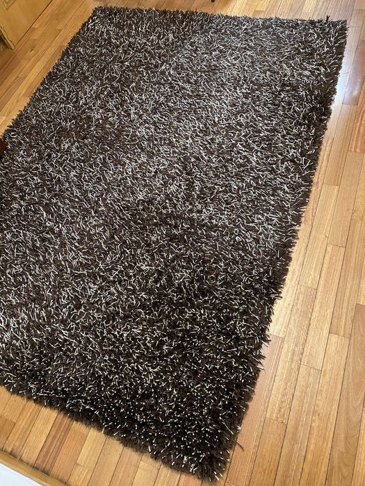 Carpete castanha/bege