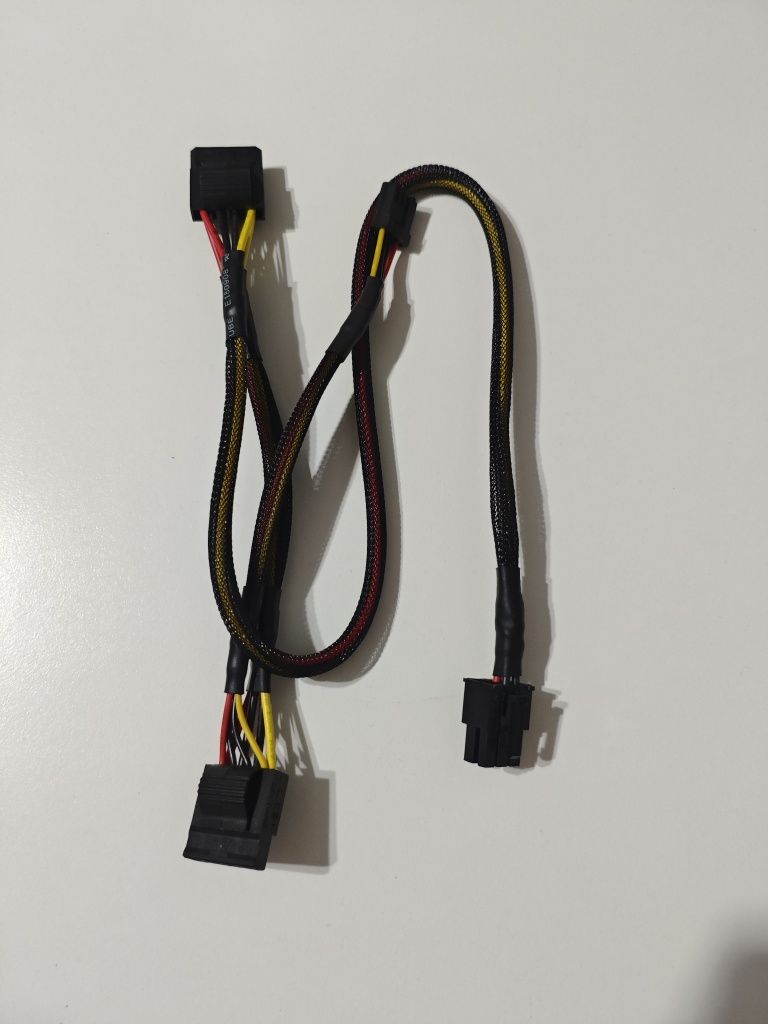 Kabel modularny 2x Molex, 1x Floppy do zasilaczy OCZ ModXstream