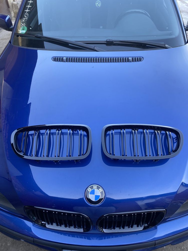 Решітки ноздрі на BMW F10 F11 F18 bmw f10 f11 f18 бмв ф10 ф11 ф18