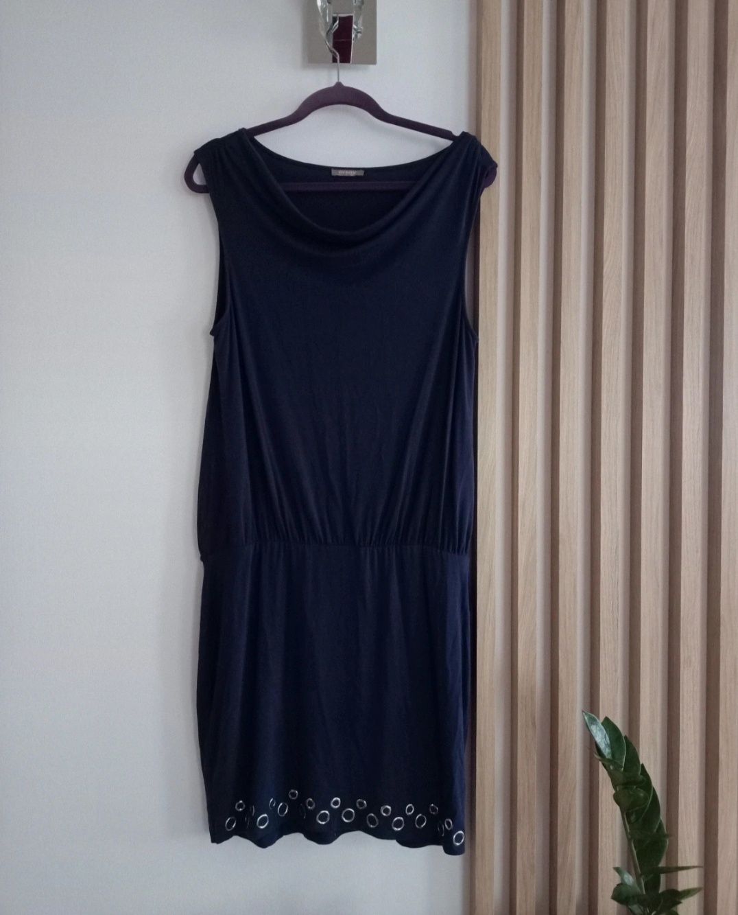 Granatowa sukienka Orsay