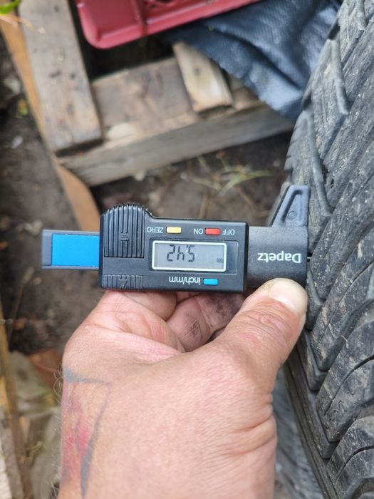 Opony zimowe 205/55/16