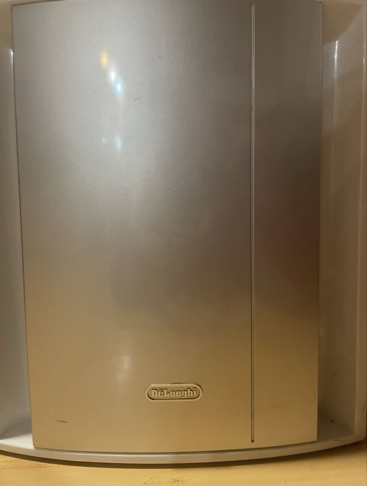 Oczyszczacz powietrza DeLonghi AC 230 – sprawny, cichy, wydajny!