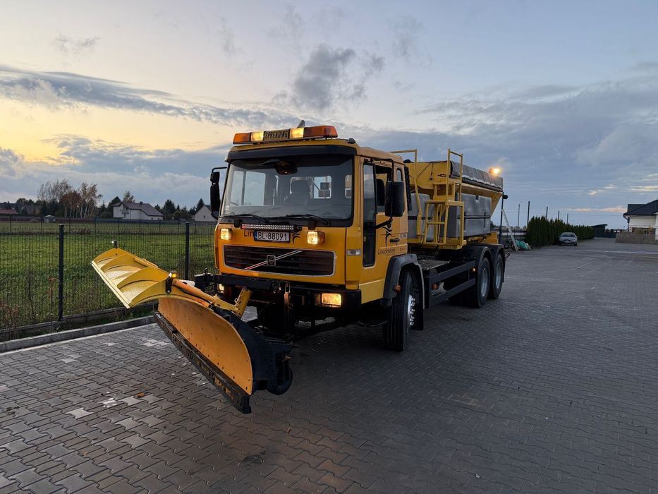 Volvo FL250  Stan bdb , solarka, piaskarka