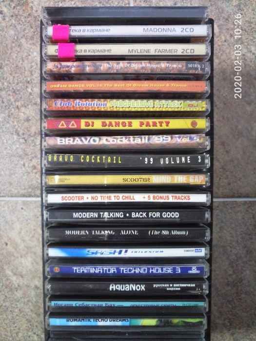 Коллекция СD дисков с музыкальными записями 80-90 х годов.
