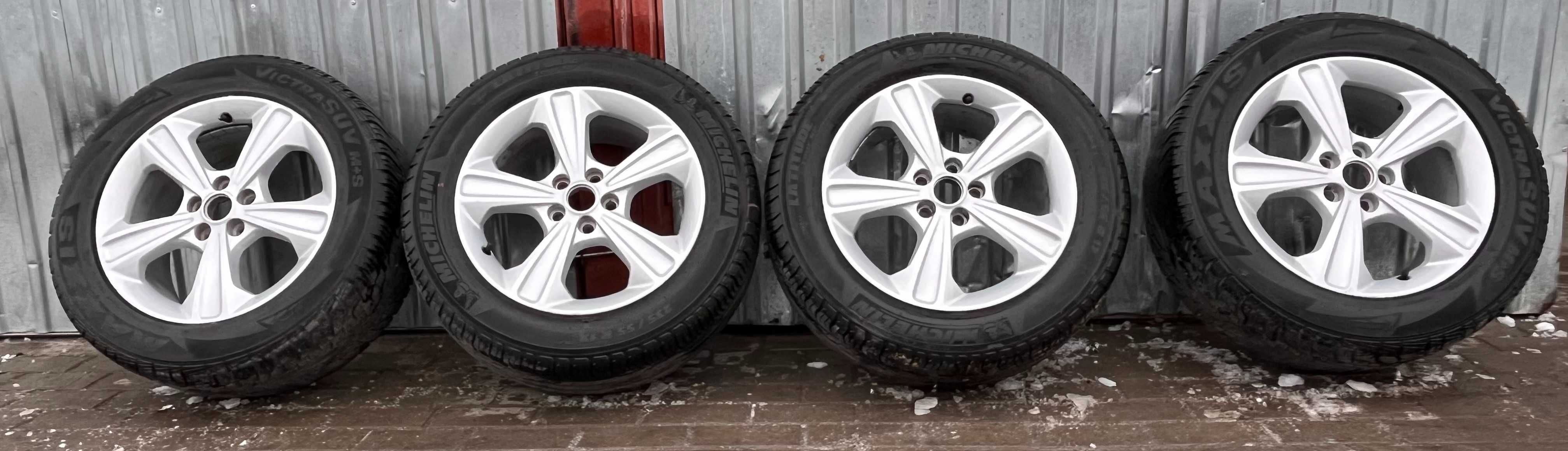 Kuga Escape Koła zimowe 235/55 R17 alufelgi