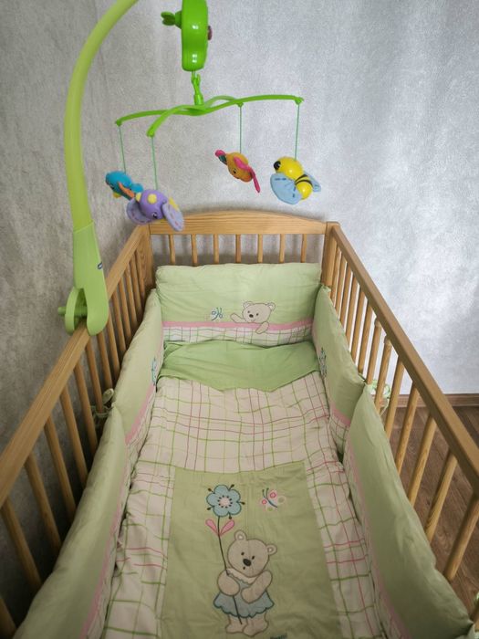 Детская кроватка за 1900