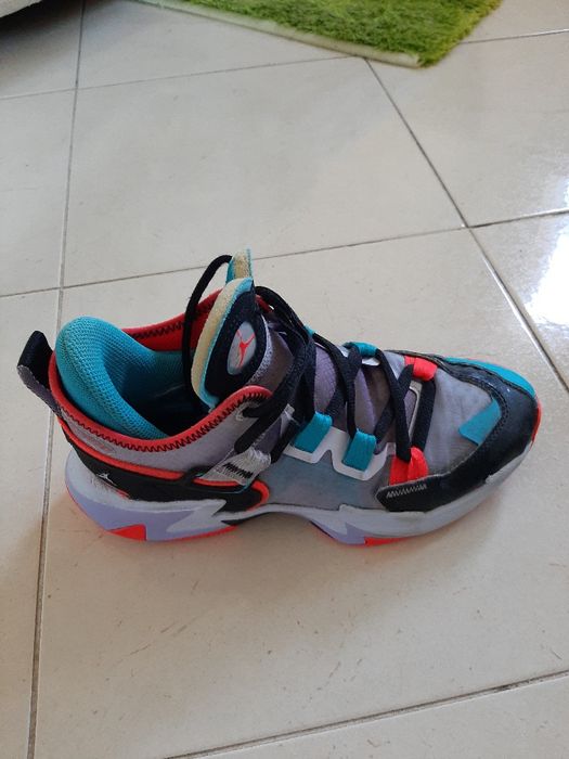 Sapatilhas Jordan basquetebol 36,5