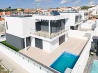 Casa / Villa T3 em Atouguia da Baleia de 130,00 m2
