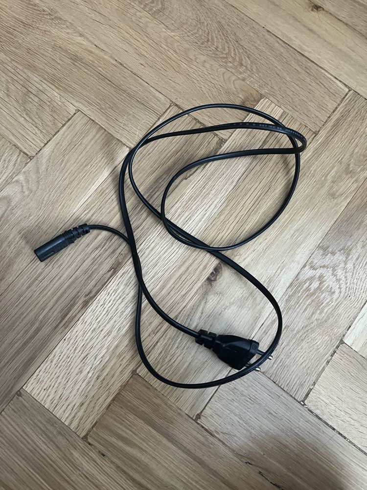 Zestaw do paznokci hybrydowych/hybryd: lampa UV, cleaner, klipsy