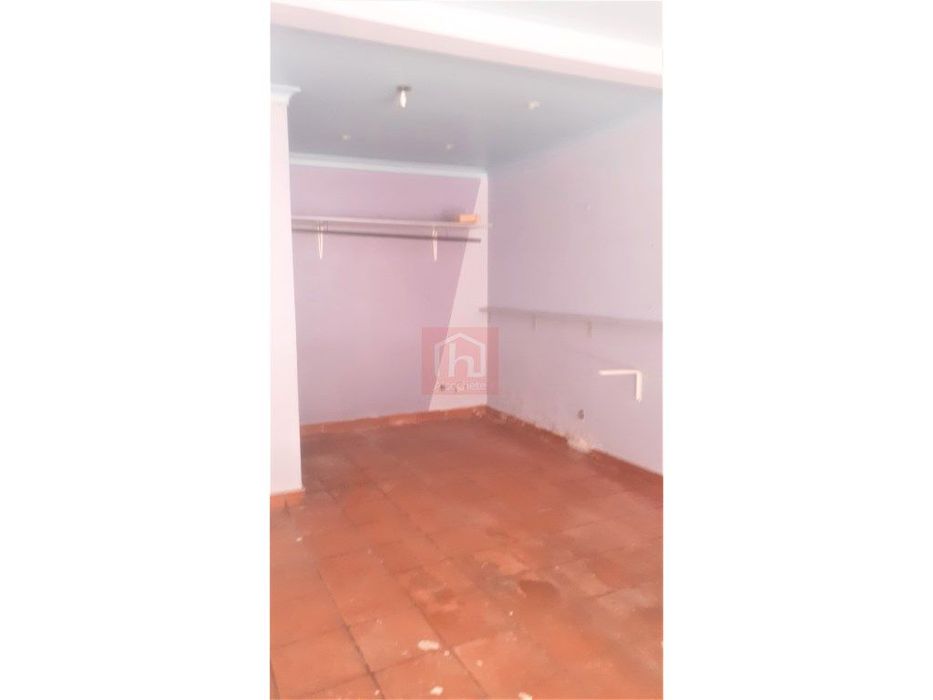 Loja de comercio no centro histórico de Alcochete