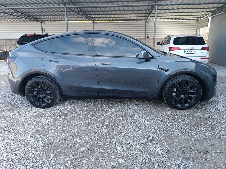 продам Tesla Model Y 2023 Long Range 82 kWh Dual Motor