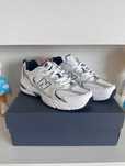 white*okazały Damskie New Balance530 UnisexTrampki roz. 43