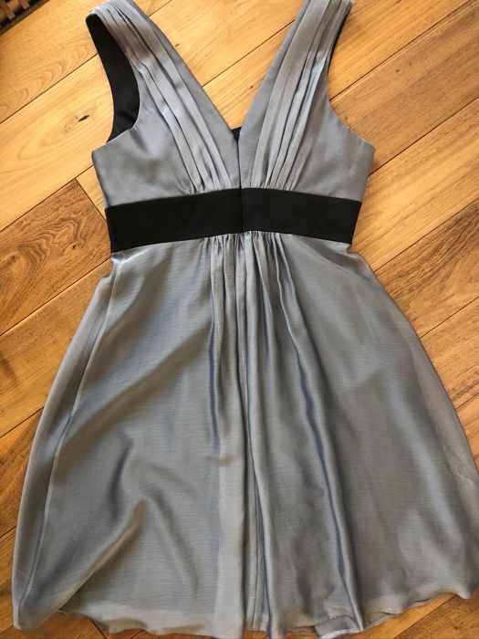 Elegancka suknia koktajlowa r 38 w kolorze srebrnym