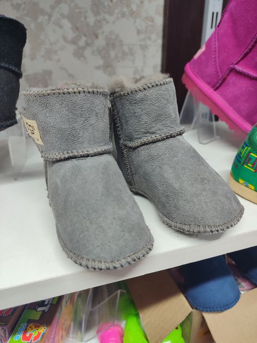 Уггі дитячі натуральні хутро замша 13–15 см