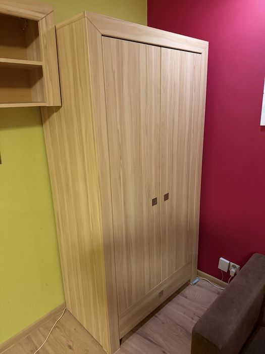 Szafa dwudrzwiowa z szufladą
