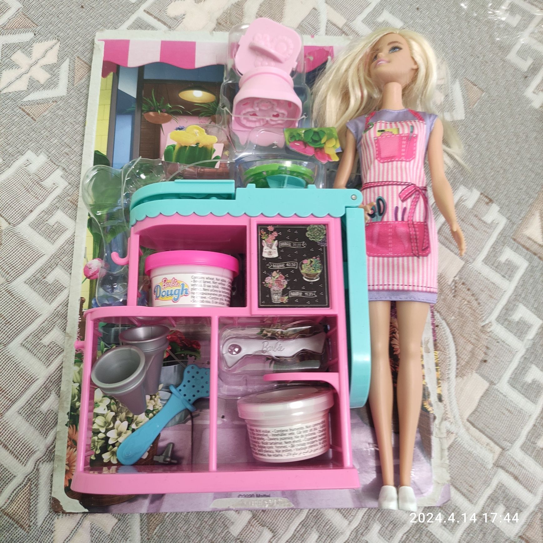 Набор Barbie Цветочный магазин