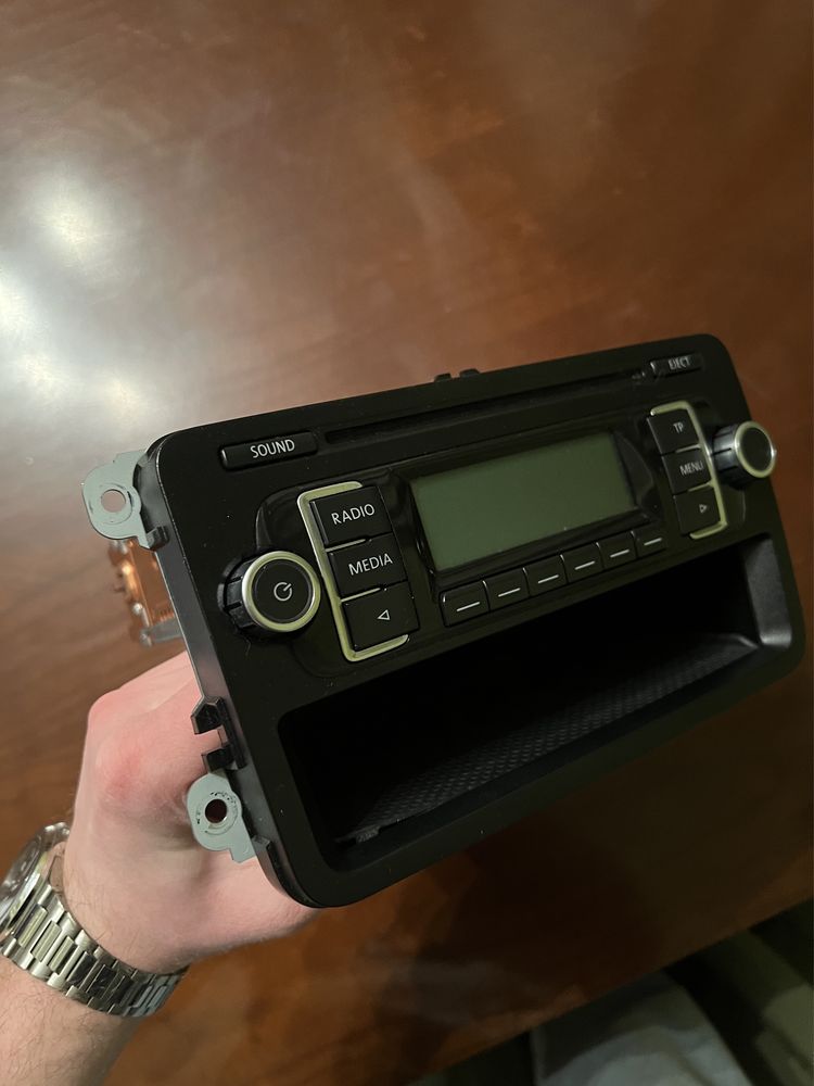 Оригінальна Магнітола RCD210