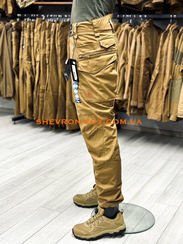 Штани Helikon Pilgrim - Coyote Taiga green В наявності!!!