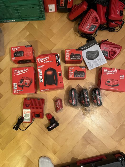 Narzędzia i akumulatory milwaukee nowe