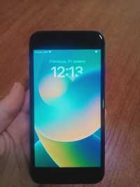 Телефон iPhone 8 64gb