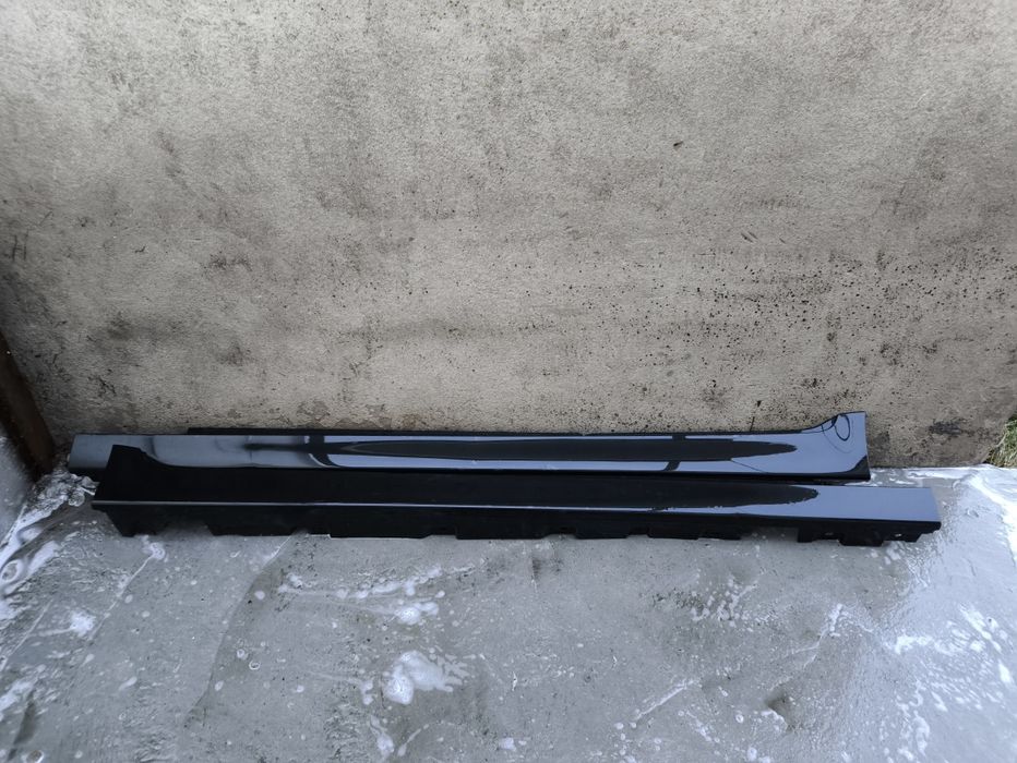 Progi BMW F10/F11 Black Saphire (czarne) Super Stan!