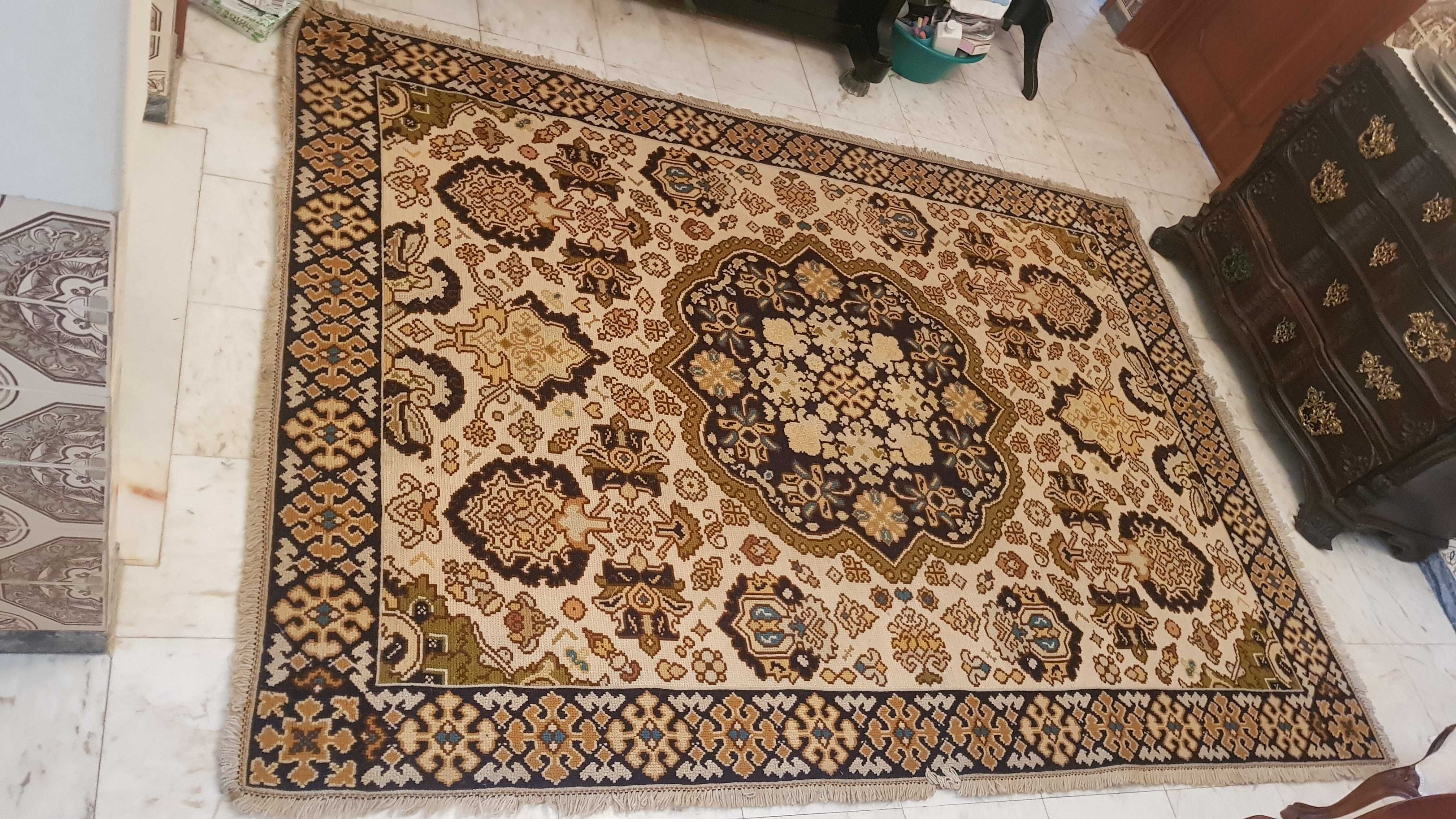 Tapetes de arraiolos ORIGINAIS, vários tamanhos e preços