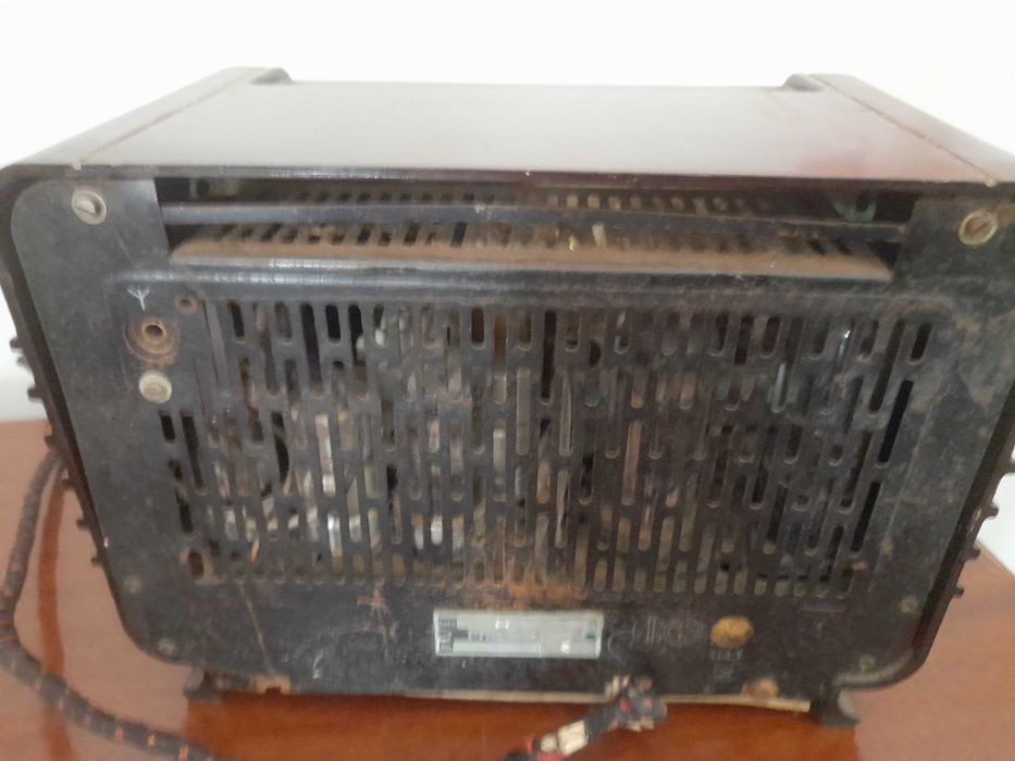 Rádio antigo para colecção/ decoração
