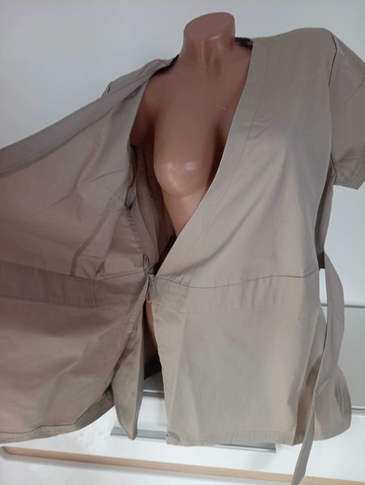 Куртка блузка медична 56 р. На запах колір сафарі