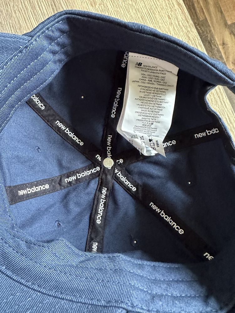 Кепка чоловіча new balance синя